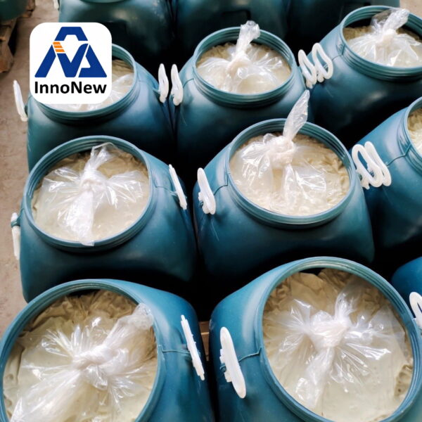 Water-based concrete mold release agent product for precast formwork, used to prevent concrete sticking and ensure smooth surface finish in construction industry